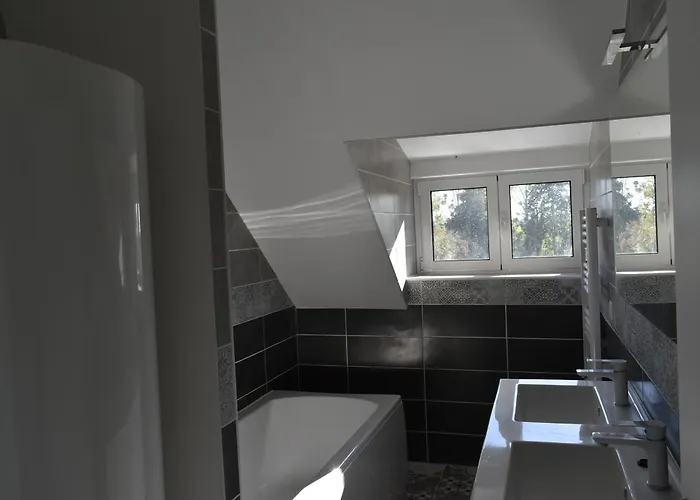 度假居 La Germeniere Avessé